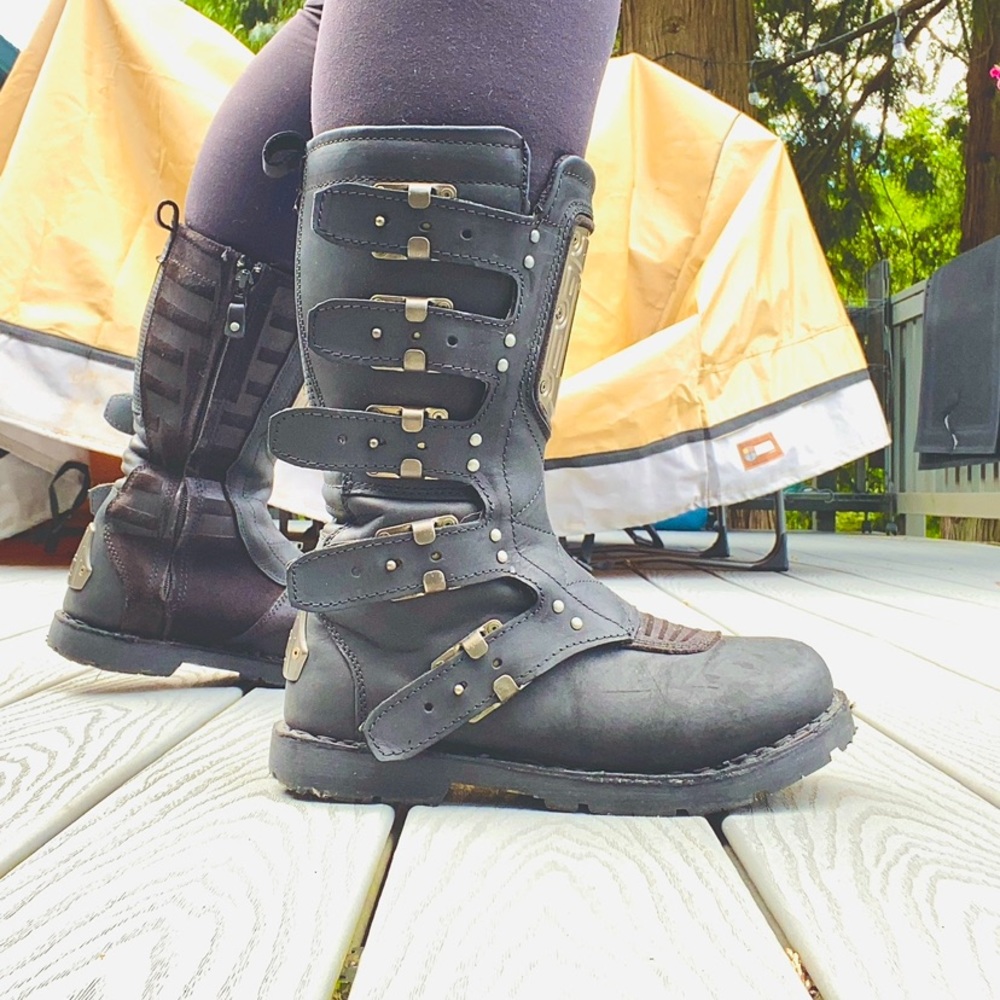 Icon1000 Elsinore HP Motorcycle Riding Boot